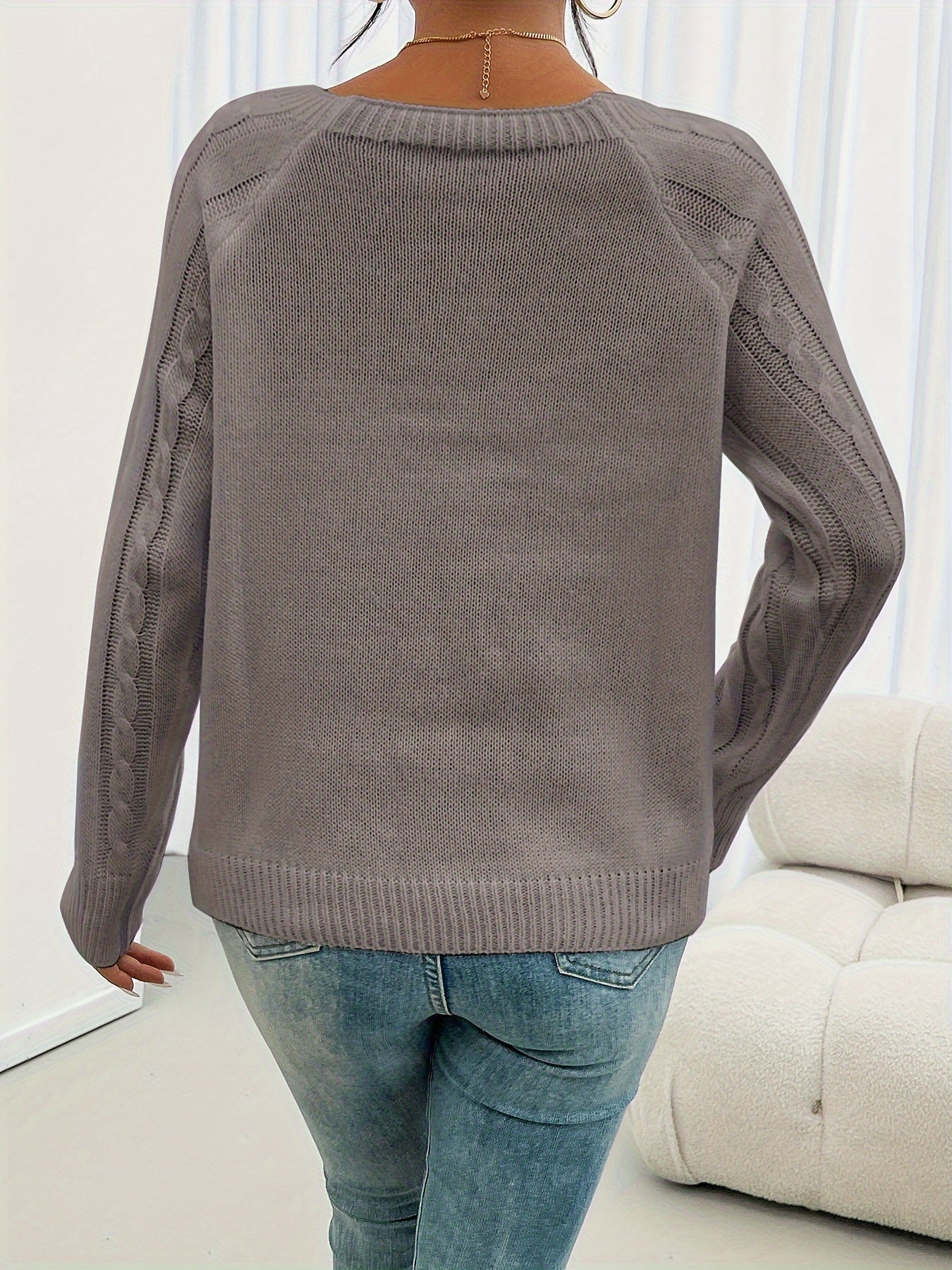 Pull à Maille Torsadée avec Boutons Décoratifs sur l’Épaule pour Femmes | Idéal pour Saisons Fraîches