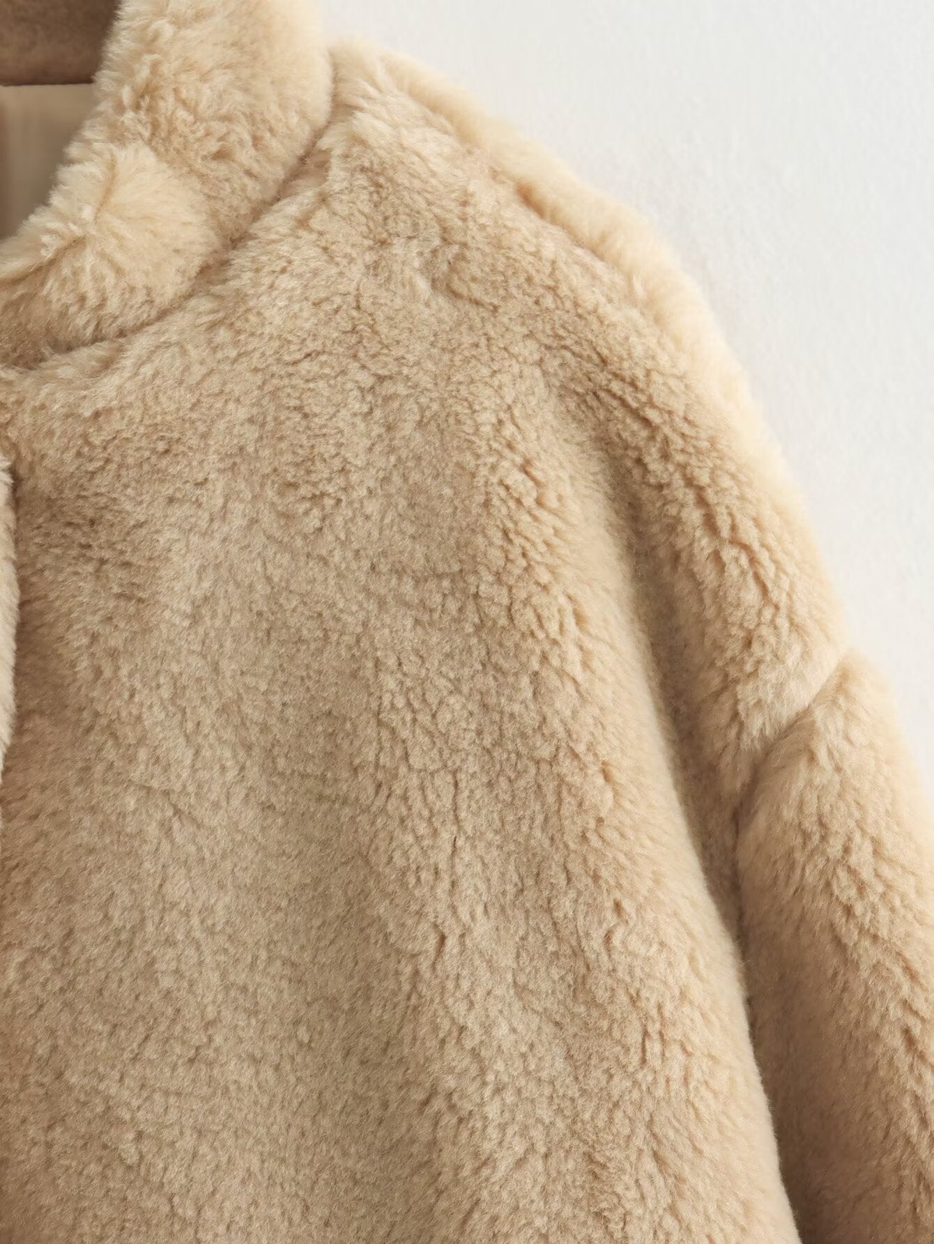Blouson Bomber d’Hiver avec Texture Douce et Coupe Relax pour Femme | Idéal pour Temps Froid
