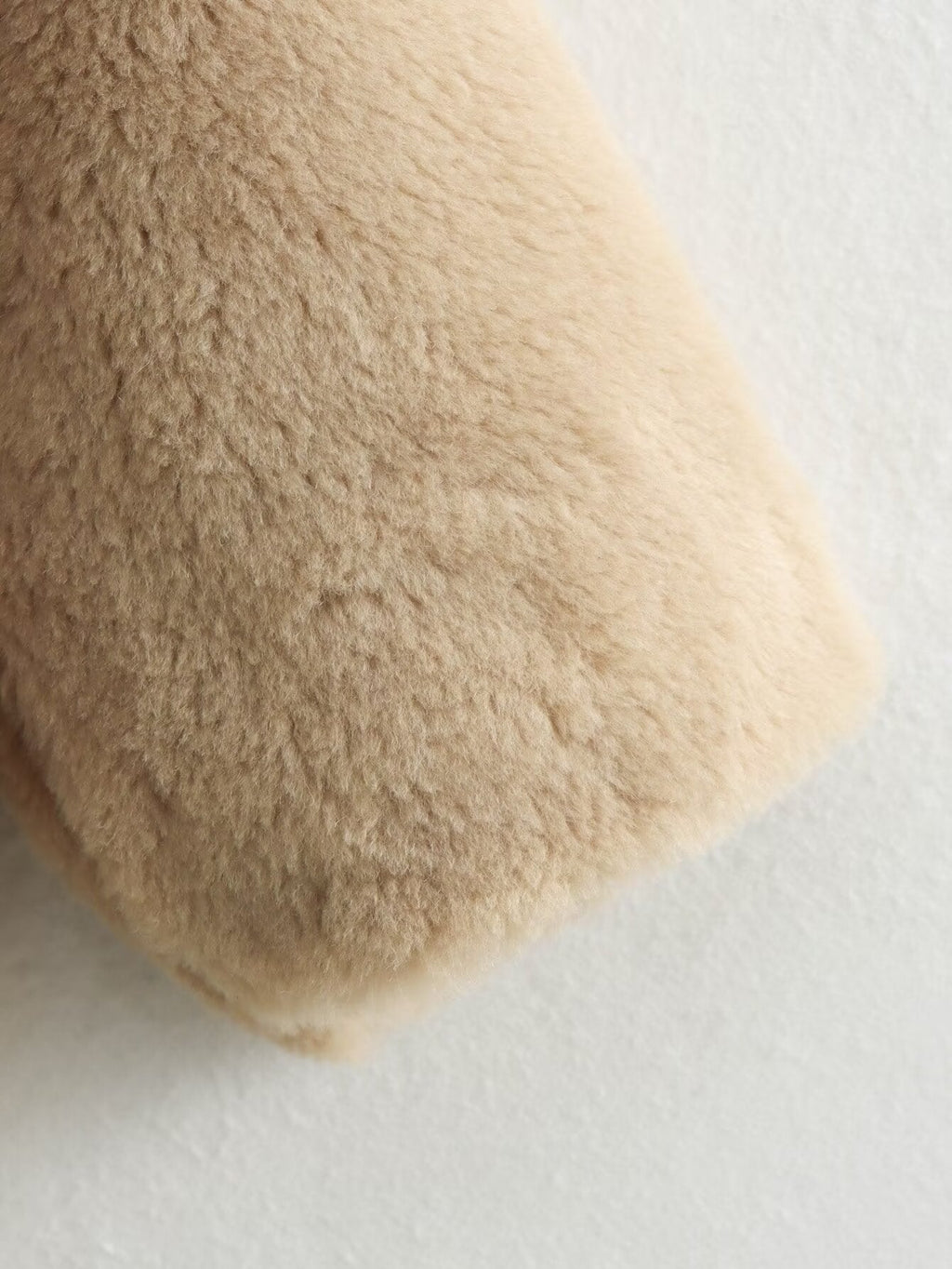 Blouson Bomber d’Hiver avec Texture Douce et Coupe Relax pour Femme | Idéal pour Temps Froid