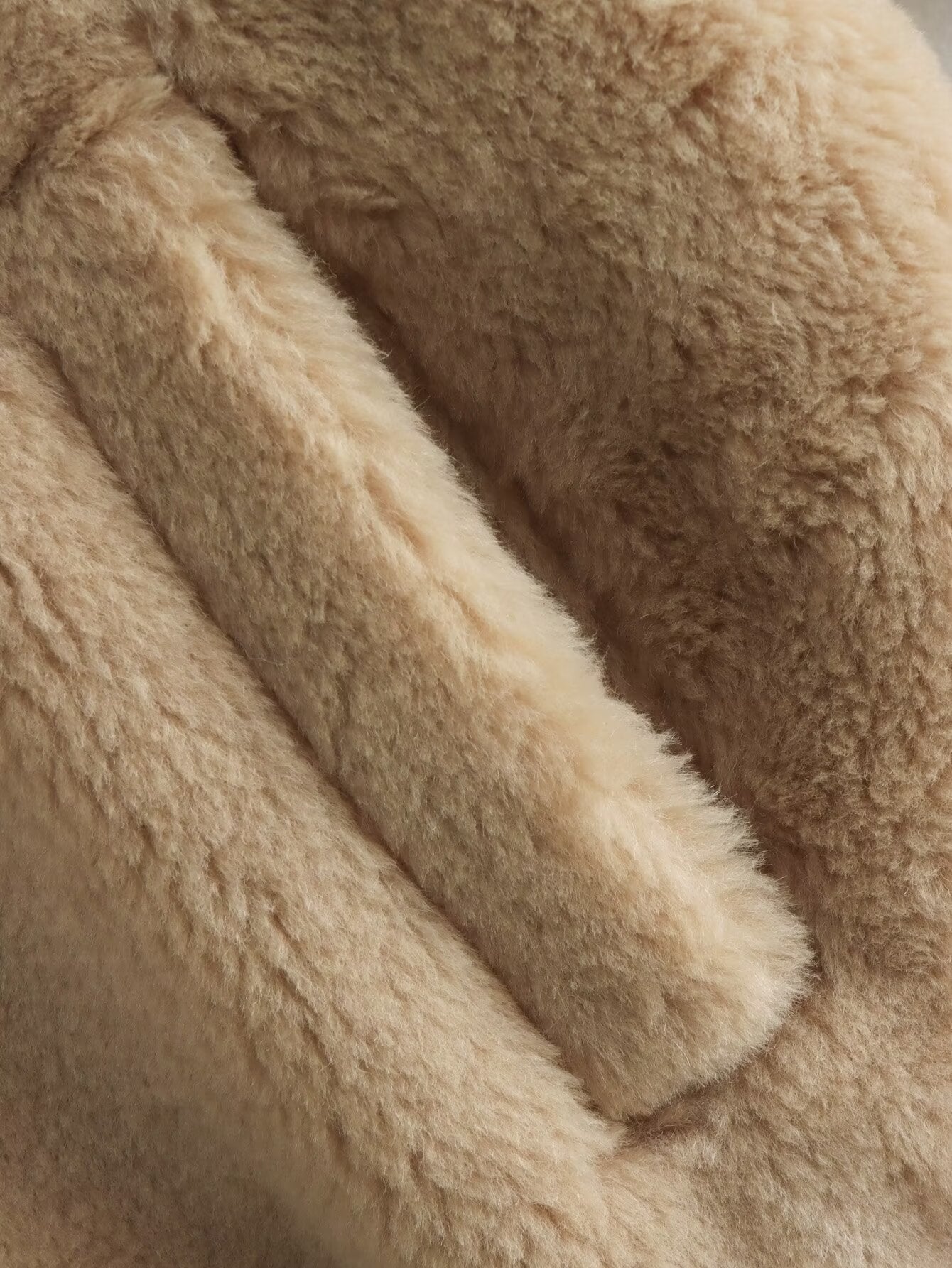 Blouson Bomber d’Hiver avec Texture Douce et Coupe Relax pour Femme | Idéal pour Temps Froid