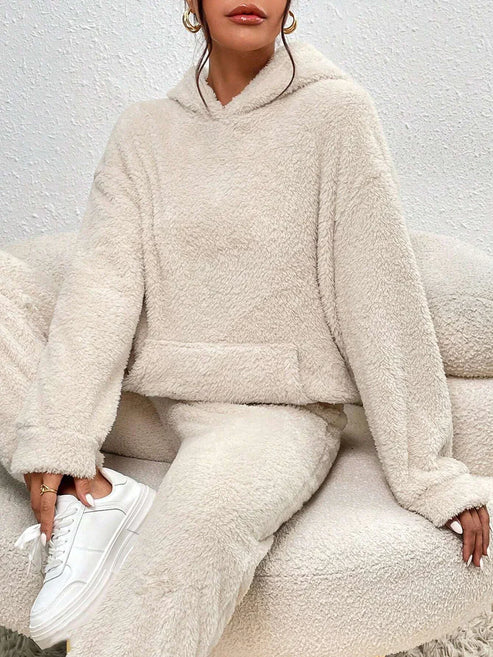 Ensemble Deux Pièces avec Capuche et Pantalon pour Femmes | Idéal pour la Maison et les Journées Froides
