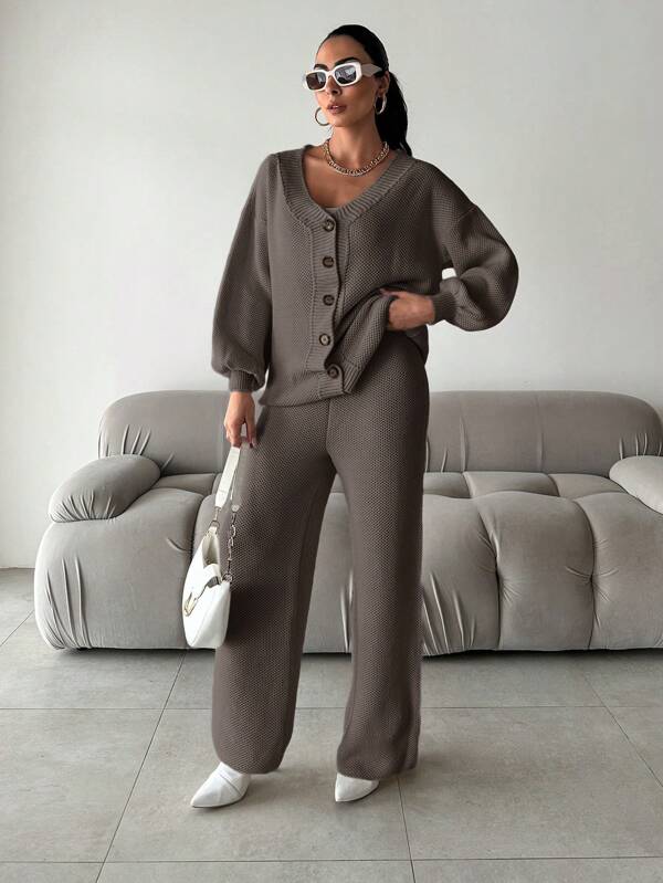 Ensemble Tricoté avec Col en V et Coupe Coordonnée pour Femme | Idéal pour Usage Quotidien