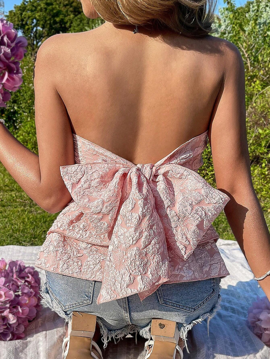 Top Bandeau Avec Relief Floral Et Fermeture À Nouer Pour Femmes | Idéal Pour L’Été Et Les Journées Ensoleillées