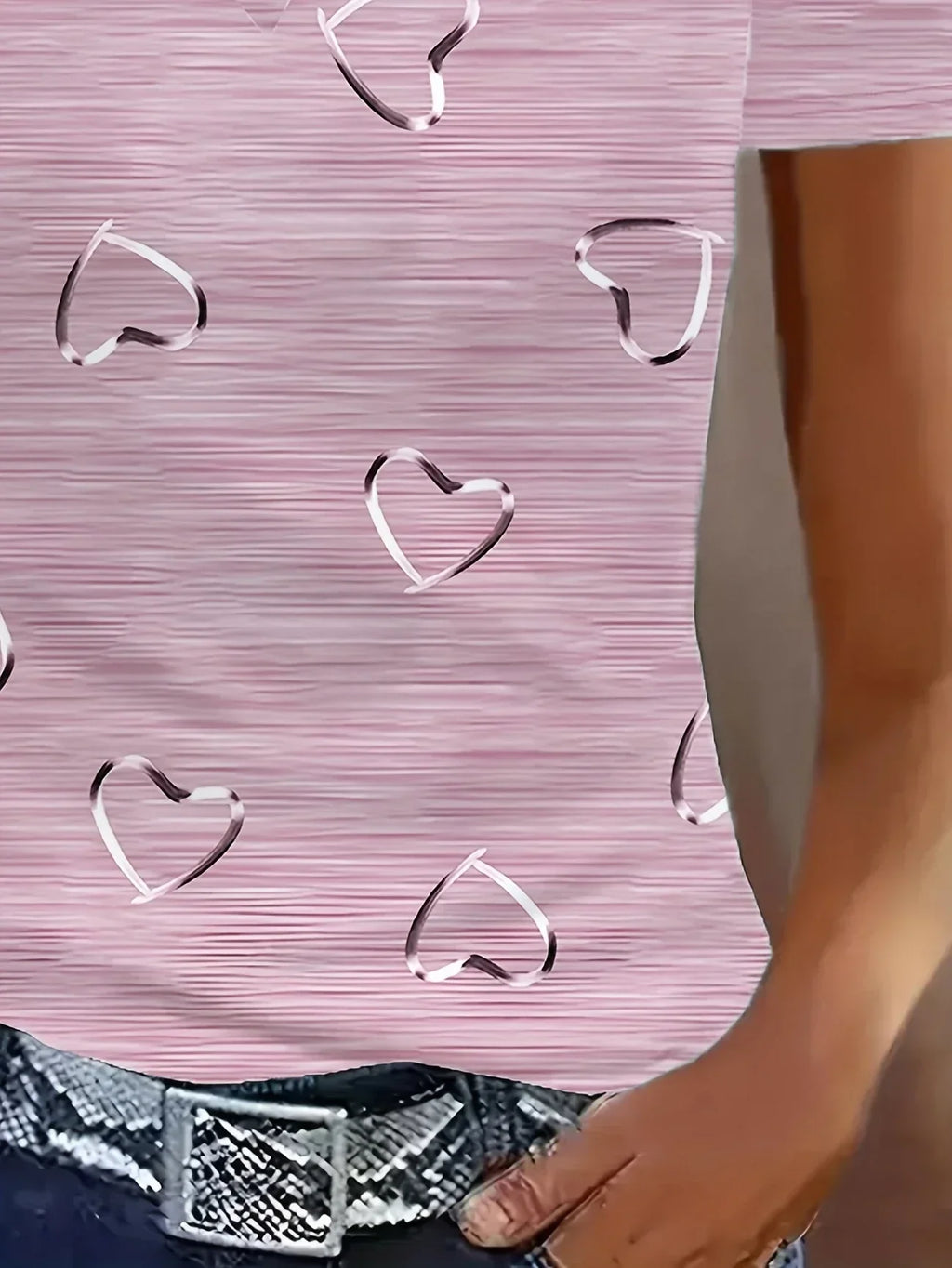 Top à Col en V avec Imprimé Cœur pour Femme | Idéal pour Usage Quotidien