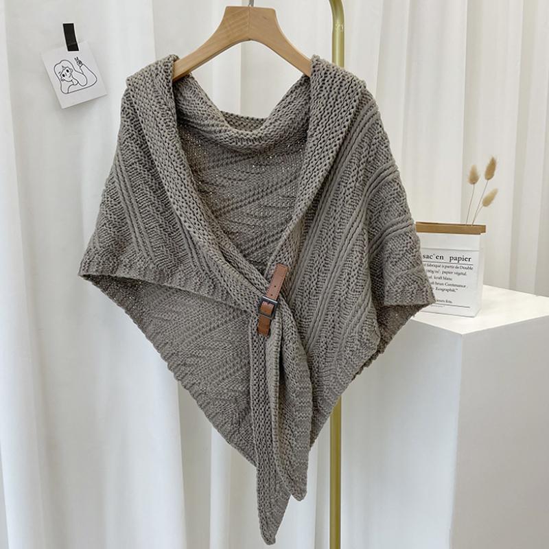 Châle Trinagle Doux avec Boucle pour Femme | Idéal pour l’Hiver