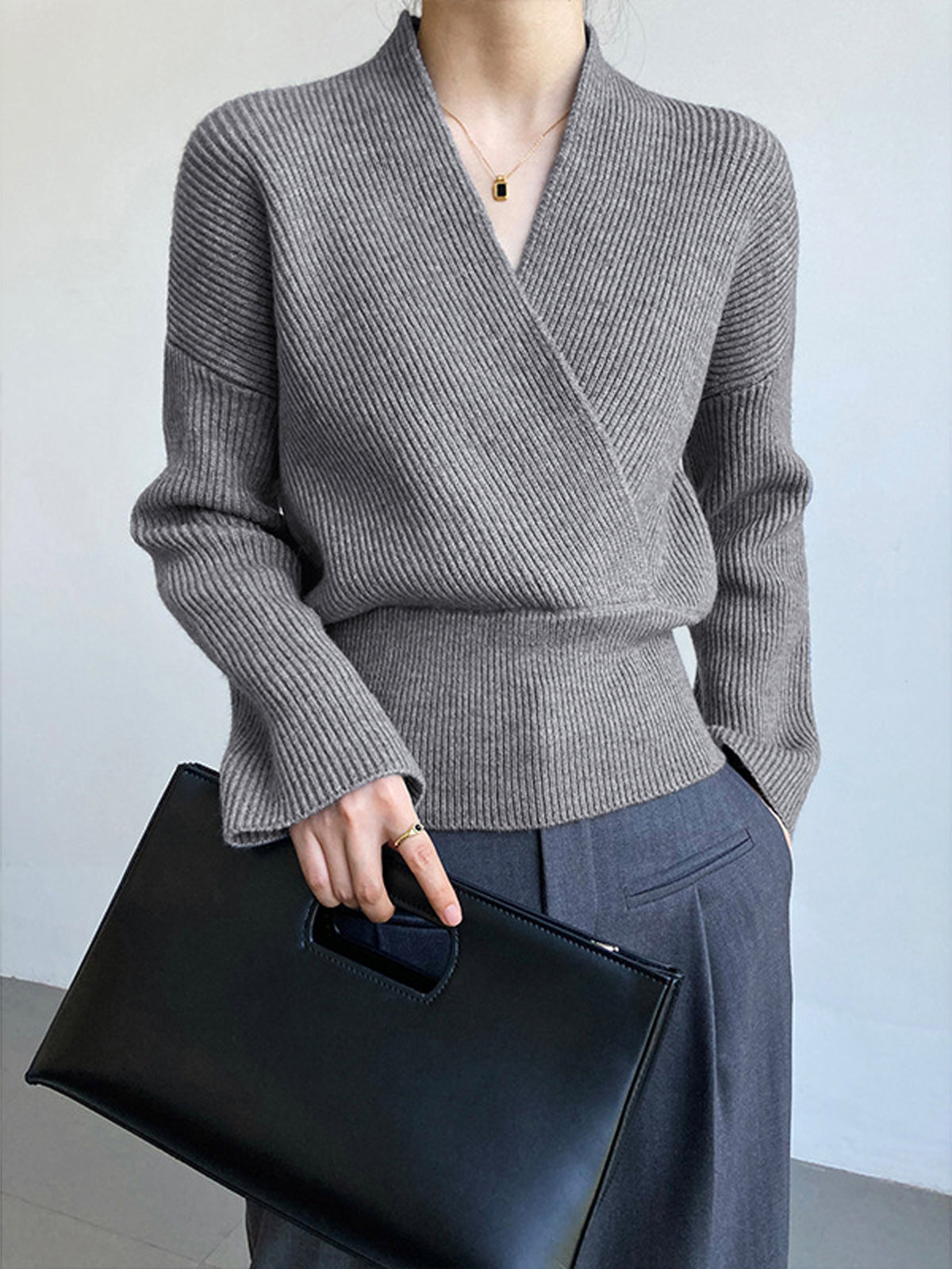 Pull à Coupe Portefeuille avec Col en V Croisé pour Femmes | Idéal pour Bureau et Sorties