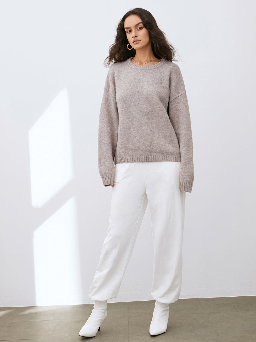 Pull-over Léger à Design Minimaliste pour Femme | Idéal pour Usage Quotidien
