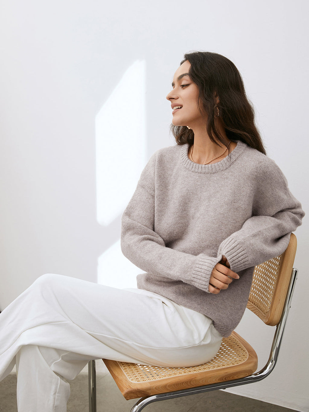 Pull-over Léger à Design Minimaliste pour Femme | Idéal pour Usage Quotidien