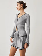 Ensemble Tricoté Deux Pièces | Gris et Noir | Élégance Preppy Moderne