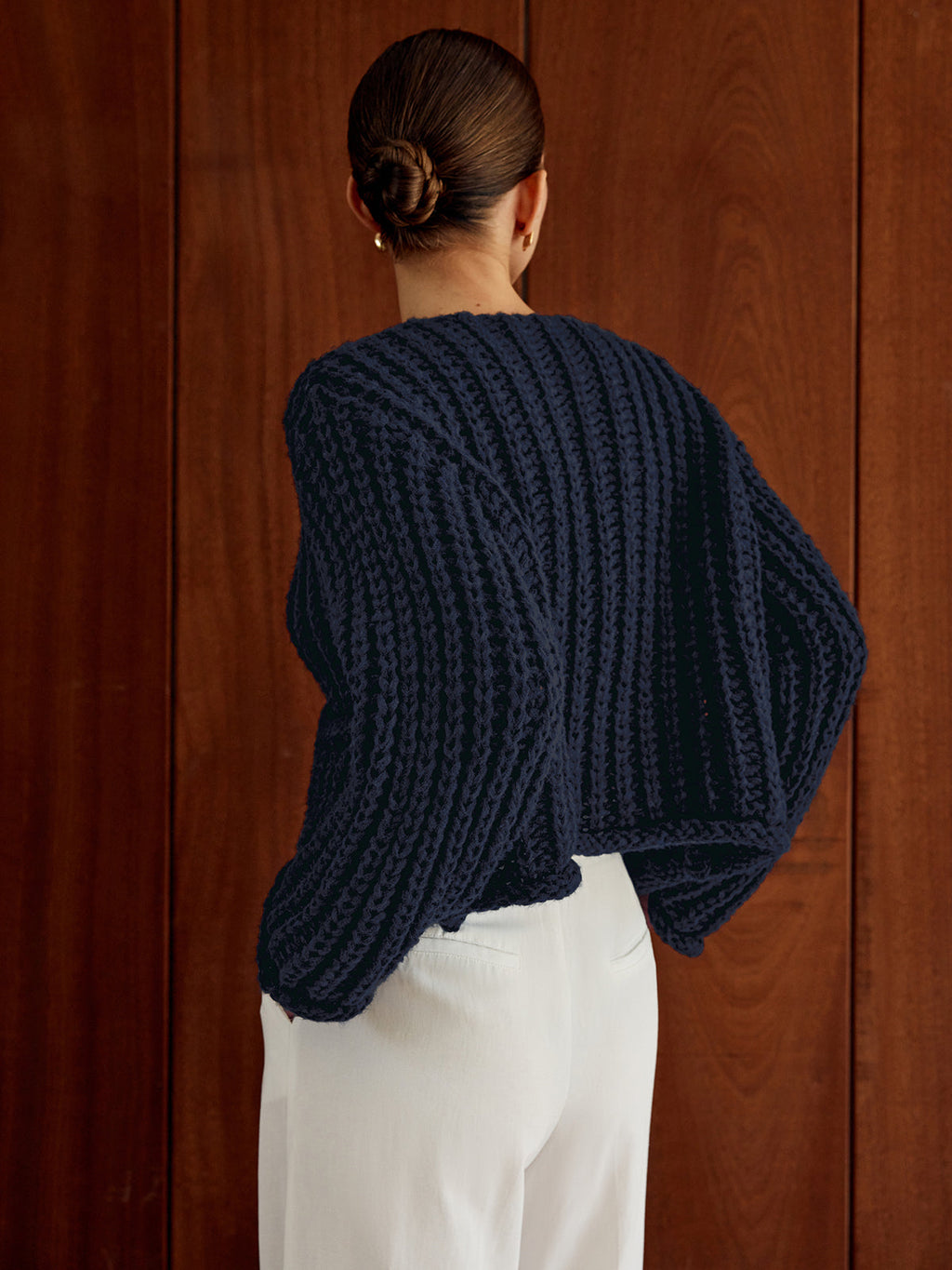 Cardigan Bleu Marine à Boutons Dorés et Poches pour Femmes | Ideal for Mi-Saison et Usage Quotidien