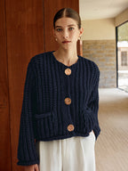 Cardigan Bleu Marine à Boutons Dorés et Poches pour Femmes | Ideal for Mi-Saison et Usage Quotidien