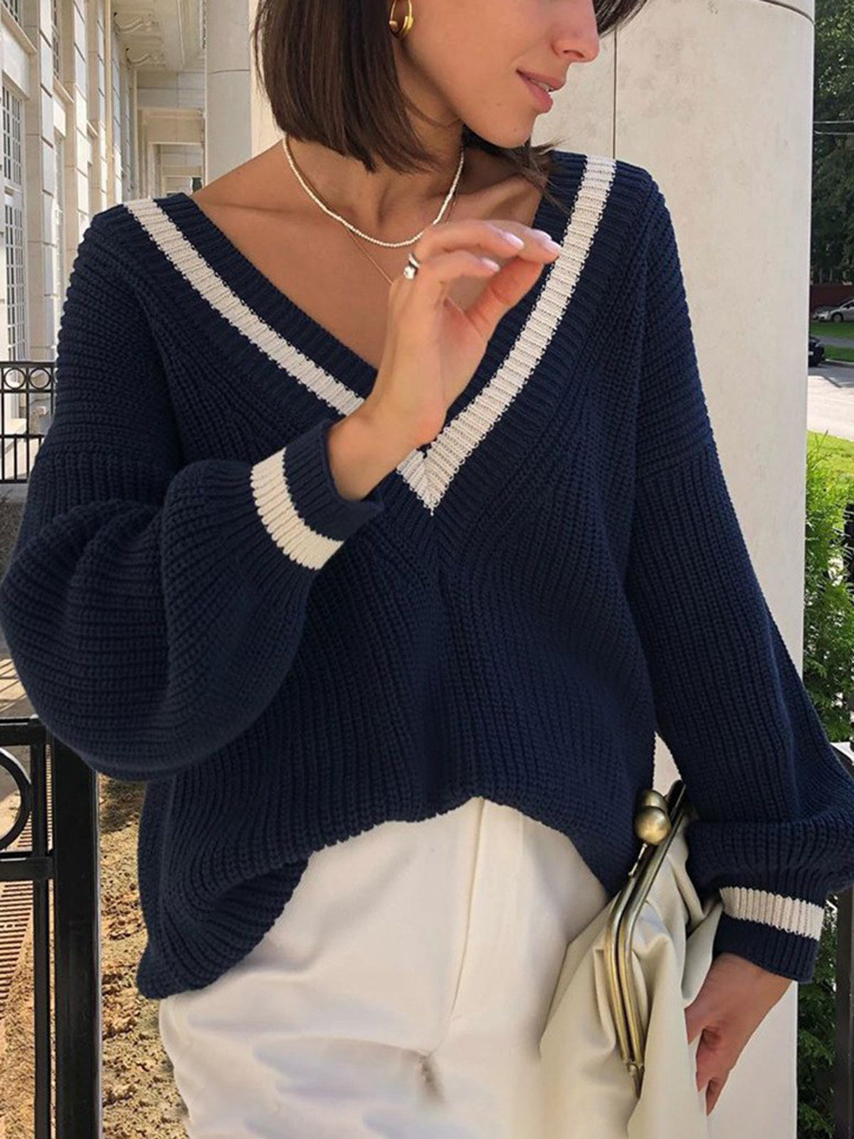 Pull À Encolure En V Avec Rayures Contrastées Pour Femme | Idéal Pour Un Usage Quotidien