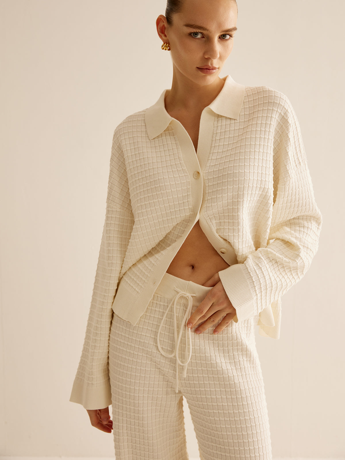 Ensemble Deux Pièces en Maille Gaufrée avec Chemise Boutonnée pour Femme | Idéal pour les Journées Décontractées