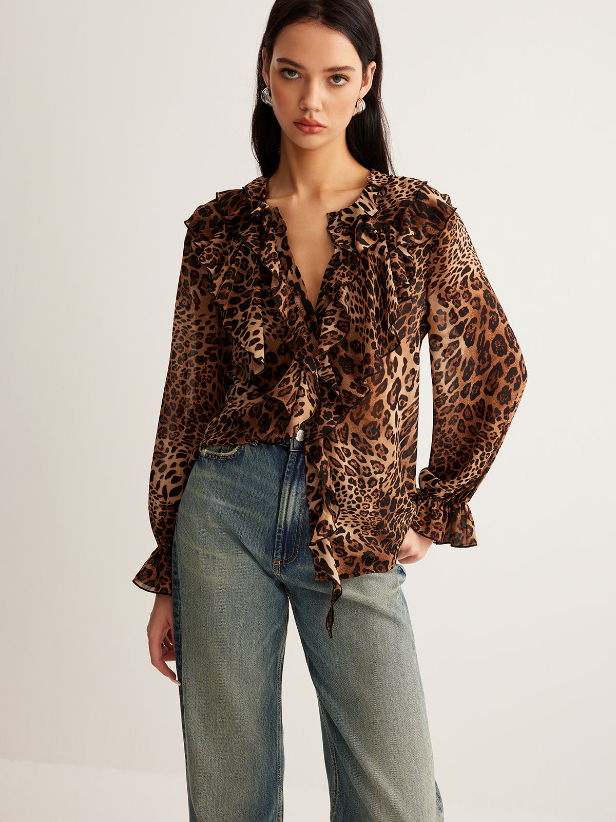 Blouse À Imprimé Léopard Avec Col À Volants Pour Femme | Idéal Pour Les Journées D’Été Et Les Activités Quotidiennes
