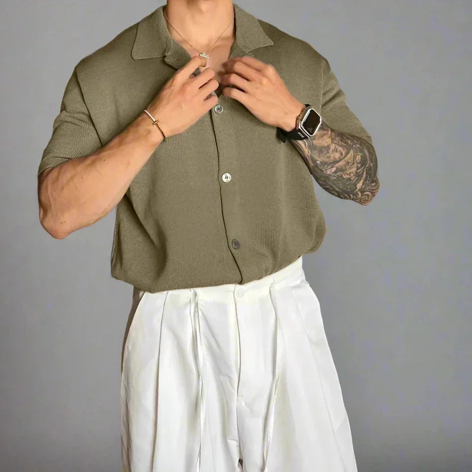 Chemise Casual à Manches Courtes avec Coupe Ajustée pour Homme | Idéal pour le Quotidien