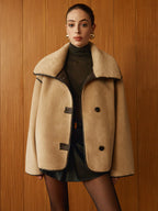 Manteau Droit avec Passepoil Contrasté et Manches Longues pour Femme | Idéal pour l’Automne et l’Hiver