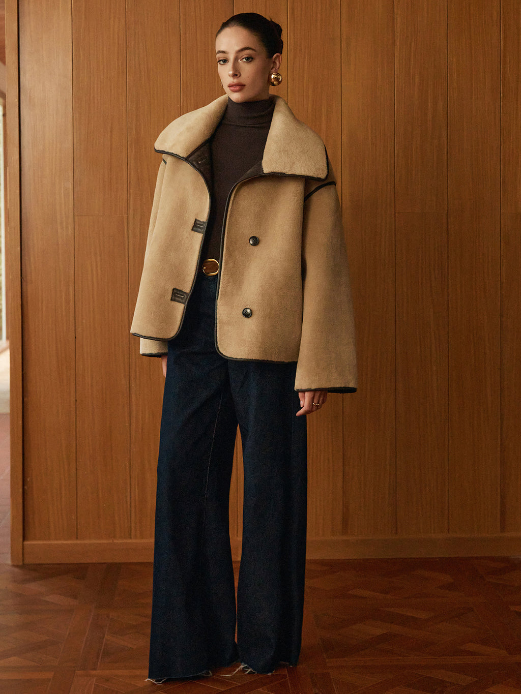 Manteau Droit avec Passepoil Contrasté et Manches Longues pour Femme | Idéal pour l’Automne et l’Hiver