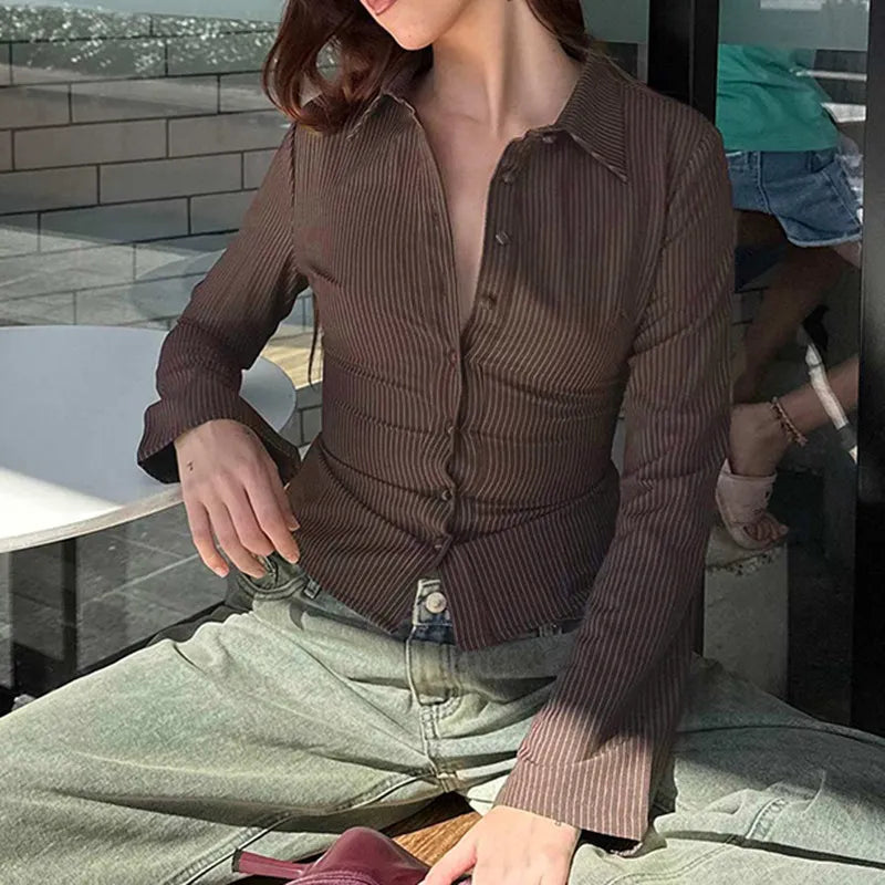 Blouse Avec Coupe Cintrée Et Fermeture Boutonnée Pour Femme | Idéale Pour Usage Quotidien