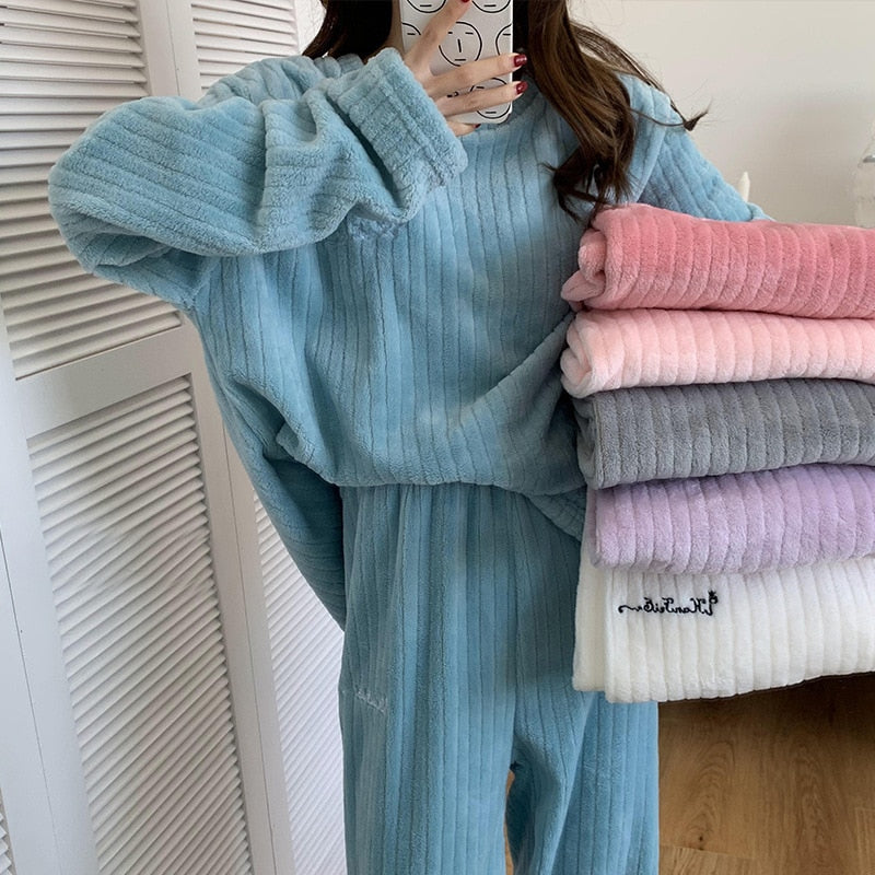 Ensemble Pyjama avec Haut Et Pantalon pour Femme | Idéal pour Les Soirées À La Maison