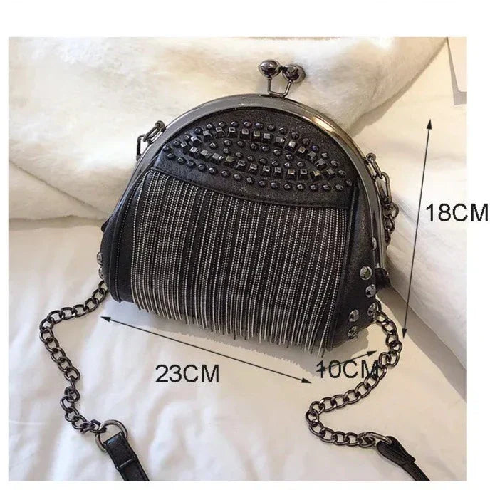 Sac Bandoulière Clouté Avec Forme Arrondie Pour Femme | Idéal Pour Soirées Et Sorties Urbaines
