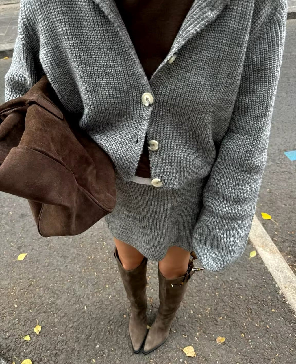 Ensemble Deux Pièces avec Cardigan et Jupe Ajustée pour Femme | Idéal pour le Quotidien