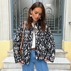 Veste à Motif Noir et Blanc avec Coupe Ample pour Femme | Idéale pour la Saison Froide
