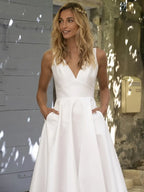 Robe Midi Sans Manches avec Encolure en V et Coupe Évasée pour Femme | Idéale pour Temps Chaud et Usage Quotidien