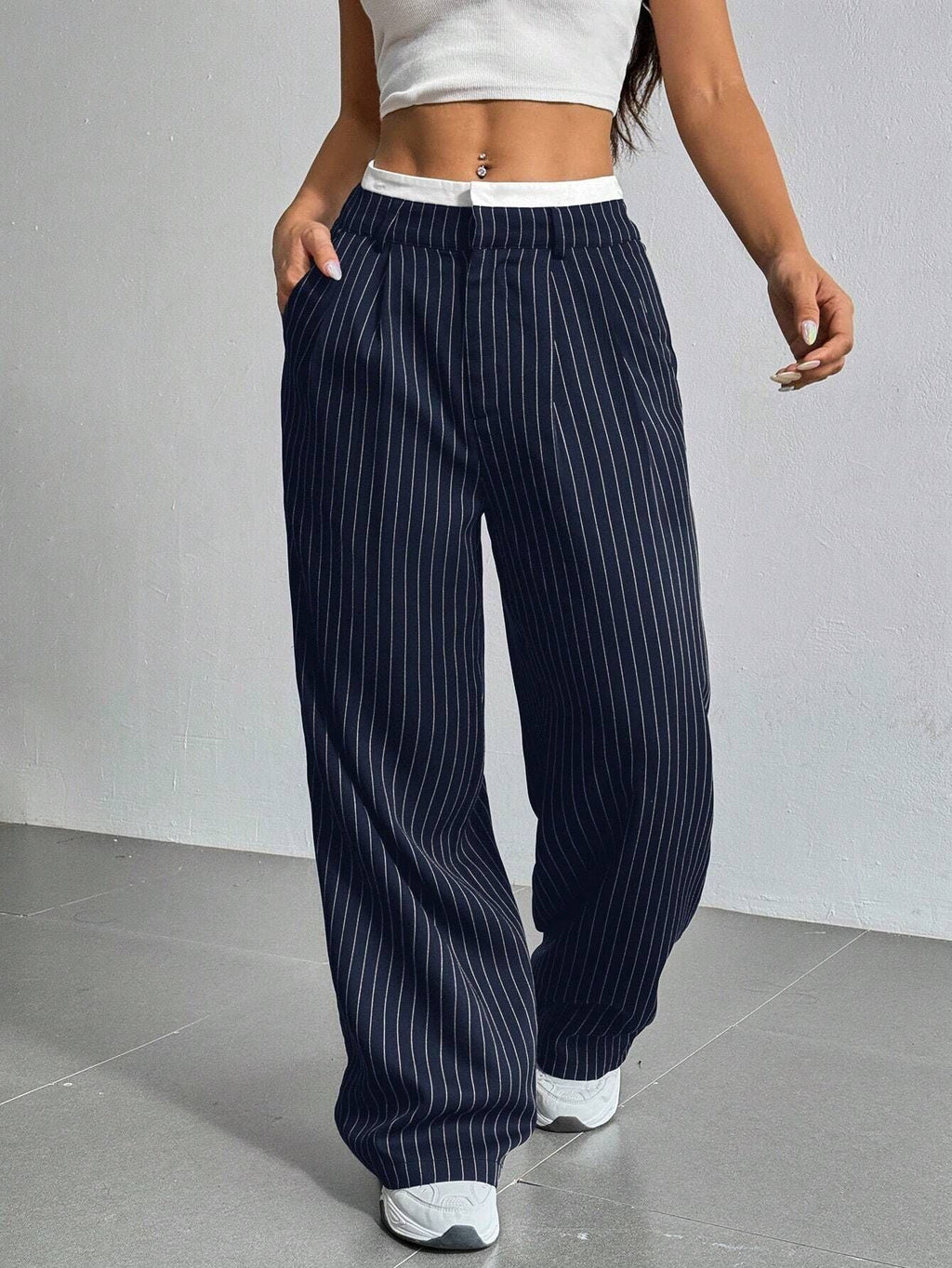 Pantalon Large À Rayures Verticales Avec Taille Élastiquée Pour Femme | Idéal Pour Tenues Quotidiennes