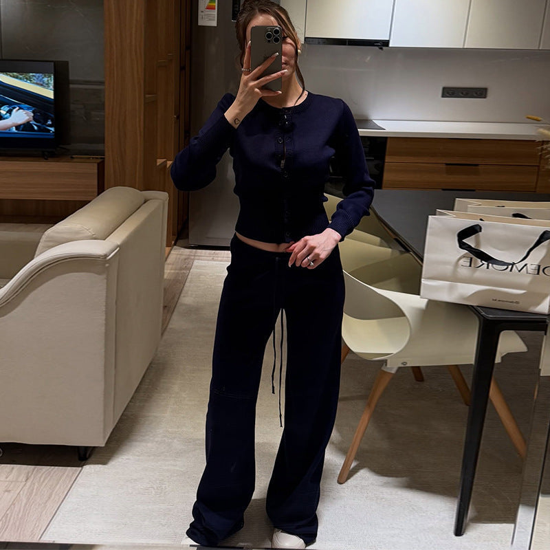 Ensemble Loungewear Deux Pièces avec Haut Boutonné et Pantalon Large pour Femme | Idéal pour la Détente