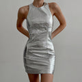 Robe Mini Sans Manches à Finition Brillante et Coupe Ajustée pour Femme | Idéale pour les Soirées et Occasions Spéciales