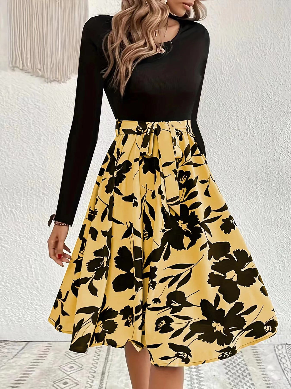 Robe Midi à Imprimé Floral avec Haut Smocké pour Femme | Idéale pour Événements et Quotidien