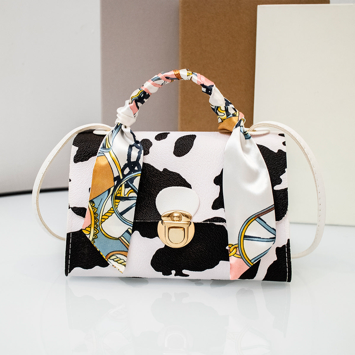 Sac Crossbody Carré avec Motif Floral pour Femme | Idéal pour Usage Quotidien