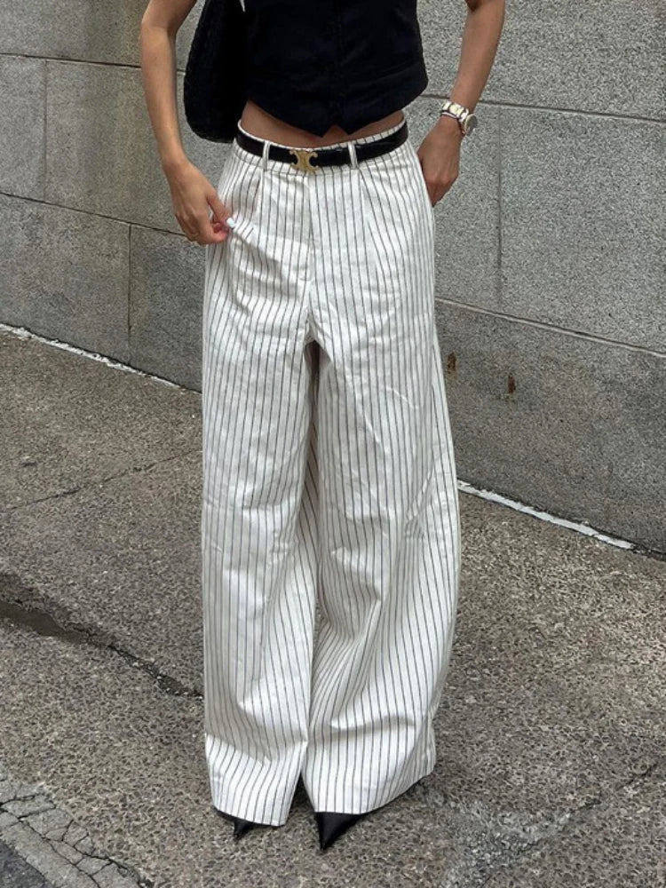 Pantalon Rayé Noir et Blanc Avec Taille Haute Pour Femmes | Idéal Pour Usage Quotidien