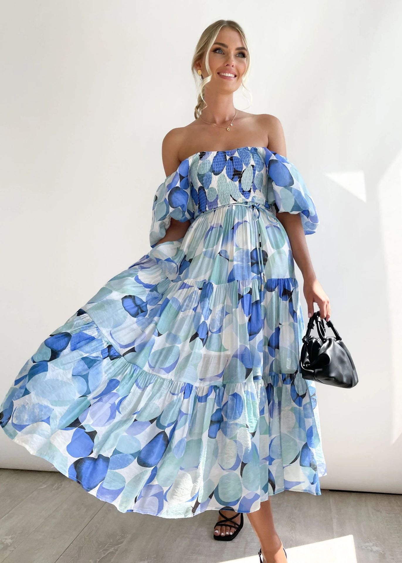 Robe Midi Épaules Dénudées Avec Imprimé Floral Et Buste Smocké Pour Femme | Idéale Pour Les Occasions Et Événements