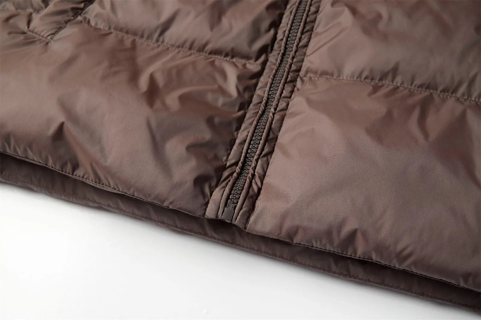 Veste Matelassée avec Capuche et Fermeture Éclair pour Homme | Idéale pour l’Hiver