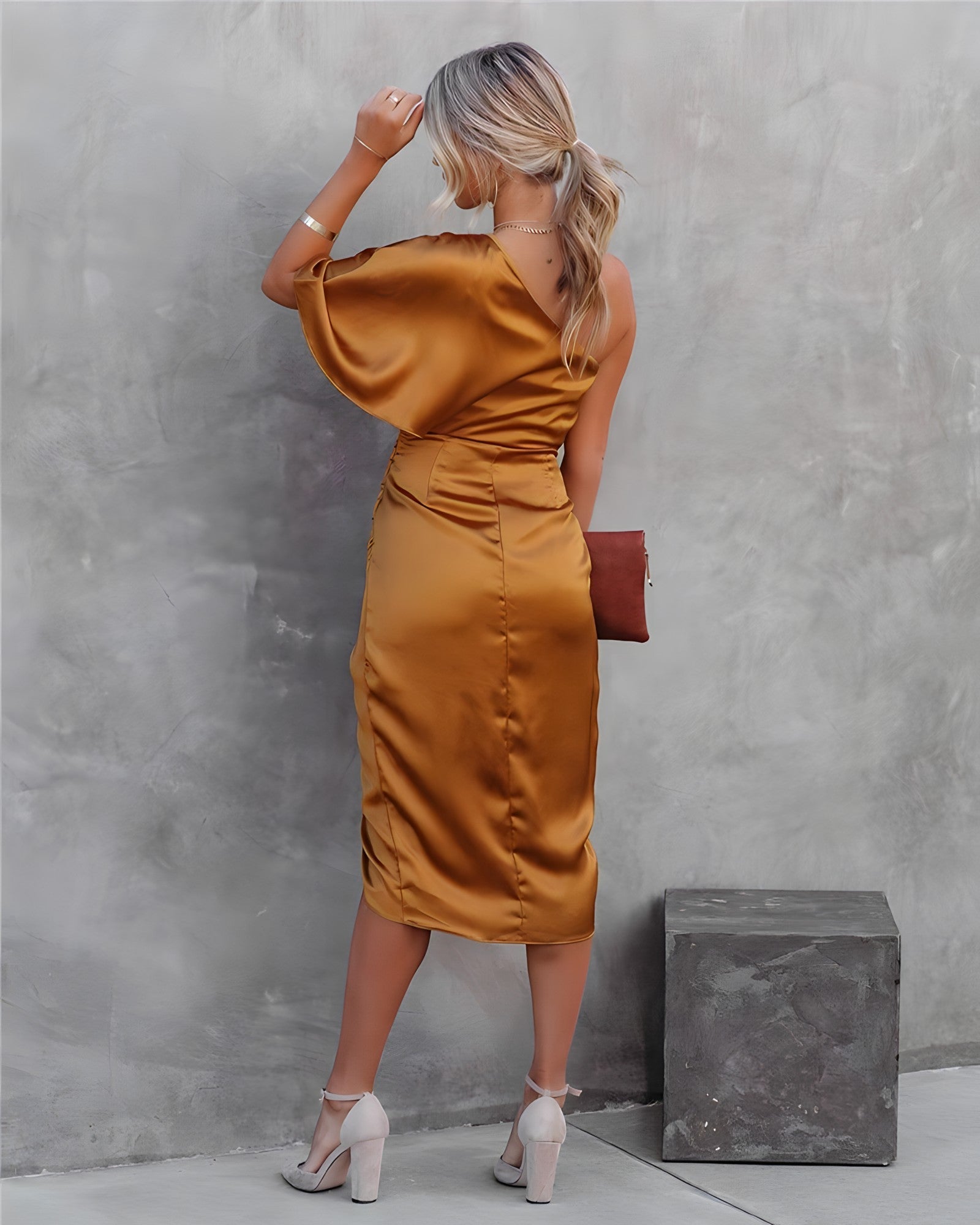Robe De Soirée Courte avec Coupe Ajustée Et Col Rond pour Femmes | Idéale pour Les Occasions Spéciales