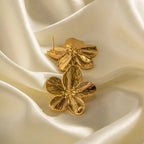 Boucles d’Oreilles Pendantes avec Détail Floral pour Femme | Idéales pour les Événements de Printemps