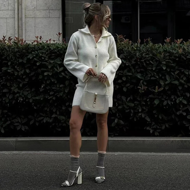 Ensemble Deux Pièces avec Cardigan et Jupe Ajustée pour Femme | Idéal pour le Quotidien