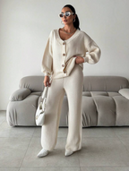 Ensemble Tricoté avec Col en V et Coupe Coordonnée pour Femme | Idéal pour Usage Quotidien