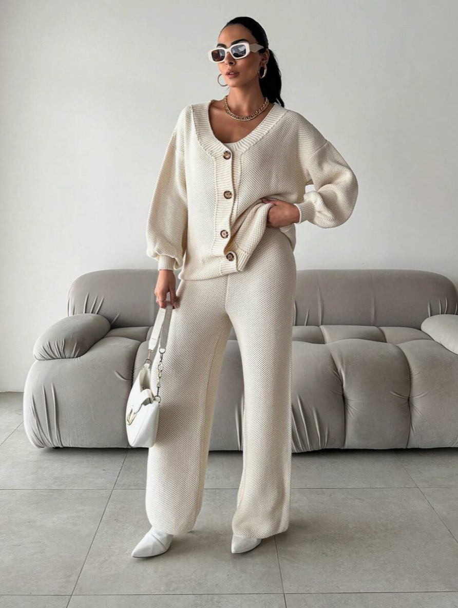Ensemble Tricoté avec Col en V et Coupe Coordonnée pour Femme | Idéal pour Usage Quotidien