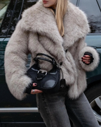 Manteau avec Col Oversize pour Femme | Idéal pour l’Hiver et les Occasions Spéciales