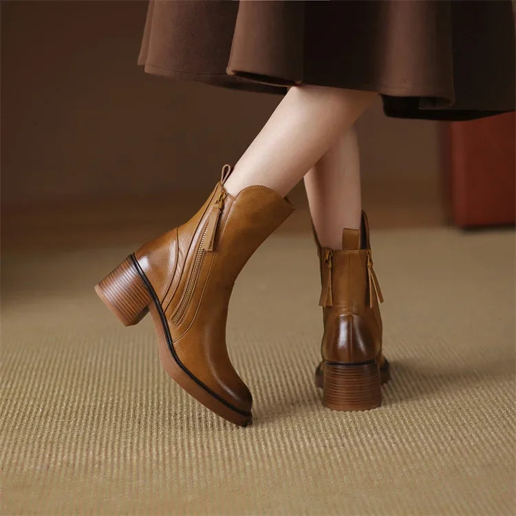 Bottines pour Femmes à Coupe Classique | Idéal pour Usage Quotidien et Occasions