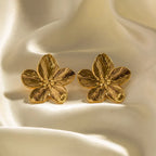 Boucles d’Oreilles Pendantes avec Détail Floral pour Femme | Idéales pour les Événements de Printemps