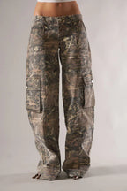 Pantalon Cargo Camouflage à Jambe Large pour Femme | Idéal pour une Tenue Décontractée