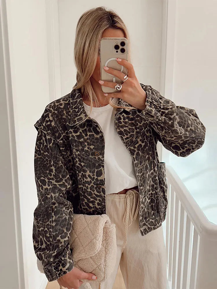 Veste Courte Imprimé Léopard pour Femme | Idéale pour l’Automne