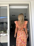 Robe Cintrée avec Volants et Détail Découpé pour Femme | Idéale pour le Printemps et l'Été
