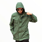 Blouson à Capuche avec Poches Multiples et Ajustement Latéral pour Hommes | Idéal pour l’Hiver