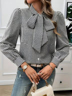 Blouse à Carreaux avec Détail Nœud pour Femme | Idéale pour Usage Quotidien et Bureau