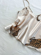 Pyjama Deux Pièces avec Coupe Confortable pour Femme | Idéal pour la Maison ou la Nuit