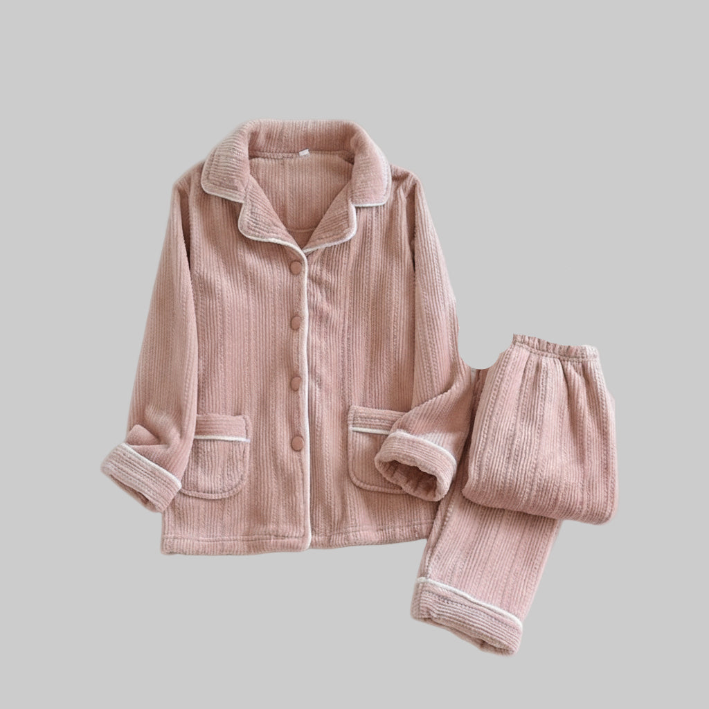 Ensemble Pyjama Deux Pièces avec Haut à Boutons et Pantalon pour Femme | Idéal pour les Soirées à la Maison
